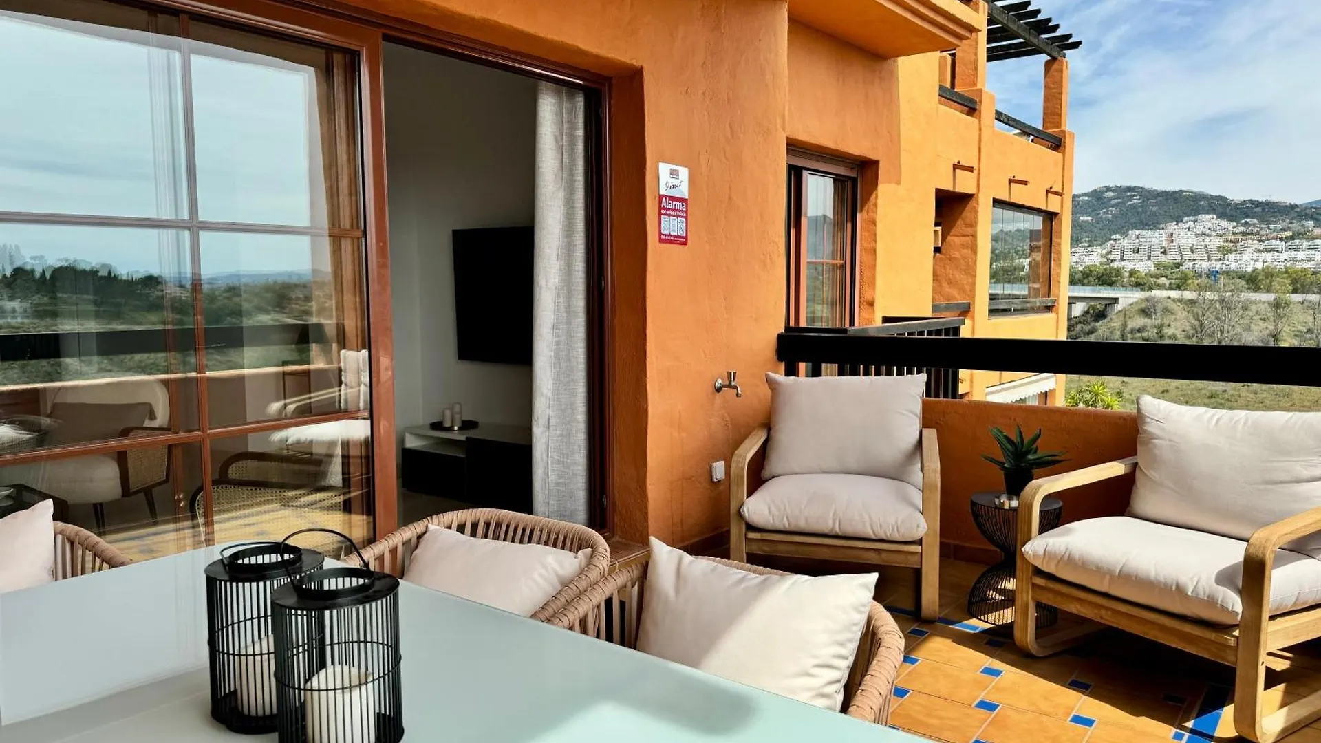 Apartment Piso De Lujo Totalmente Equipado A Estrenar Para 6 Estepona