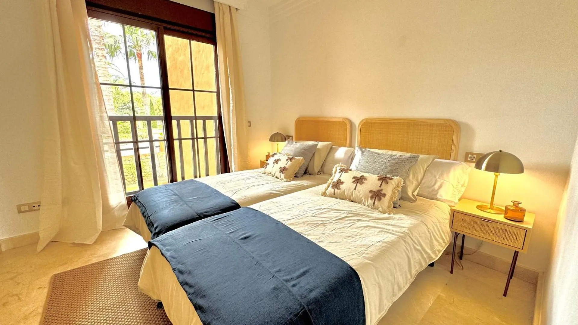 Piso De Lujo Totalmente Equipado A Estrenar Para 6 Estepona Apartment