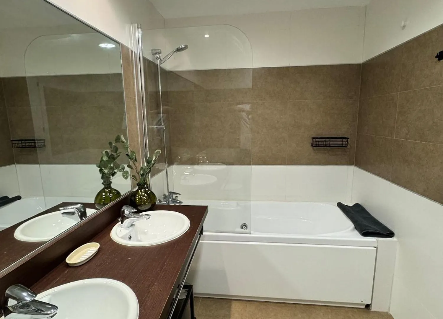 Piso De Lujo Totalmente Equipado A Estrenar Para 6 Estepona 0*,  Spain