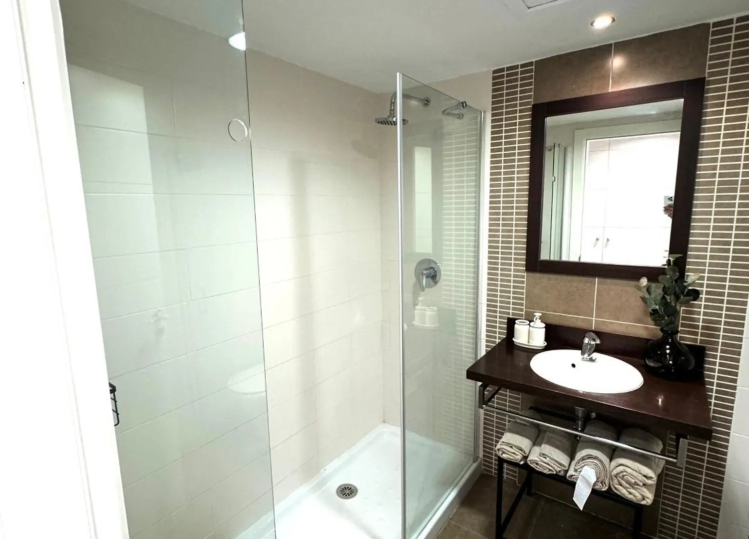 Apartment Piso De Lujo Totalmente Equipado A Estrenar Para 6 Estepona Spain