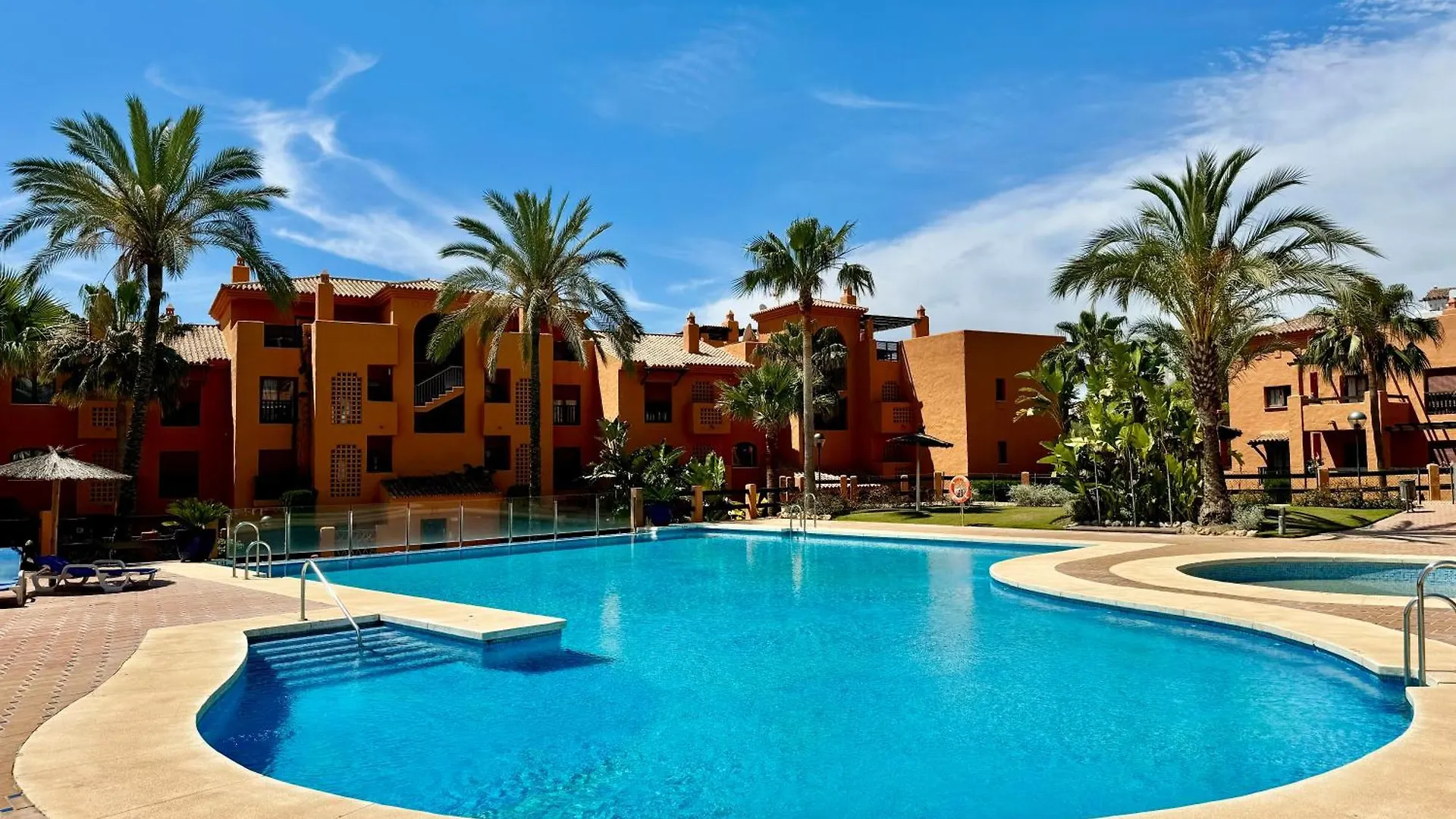 Apartment Piso De Lujo Totalmente Equipado A Estrenar Para 6 Estepona