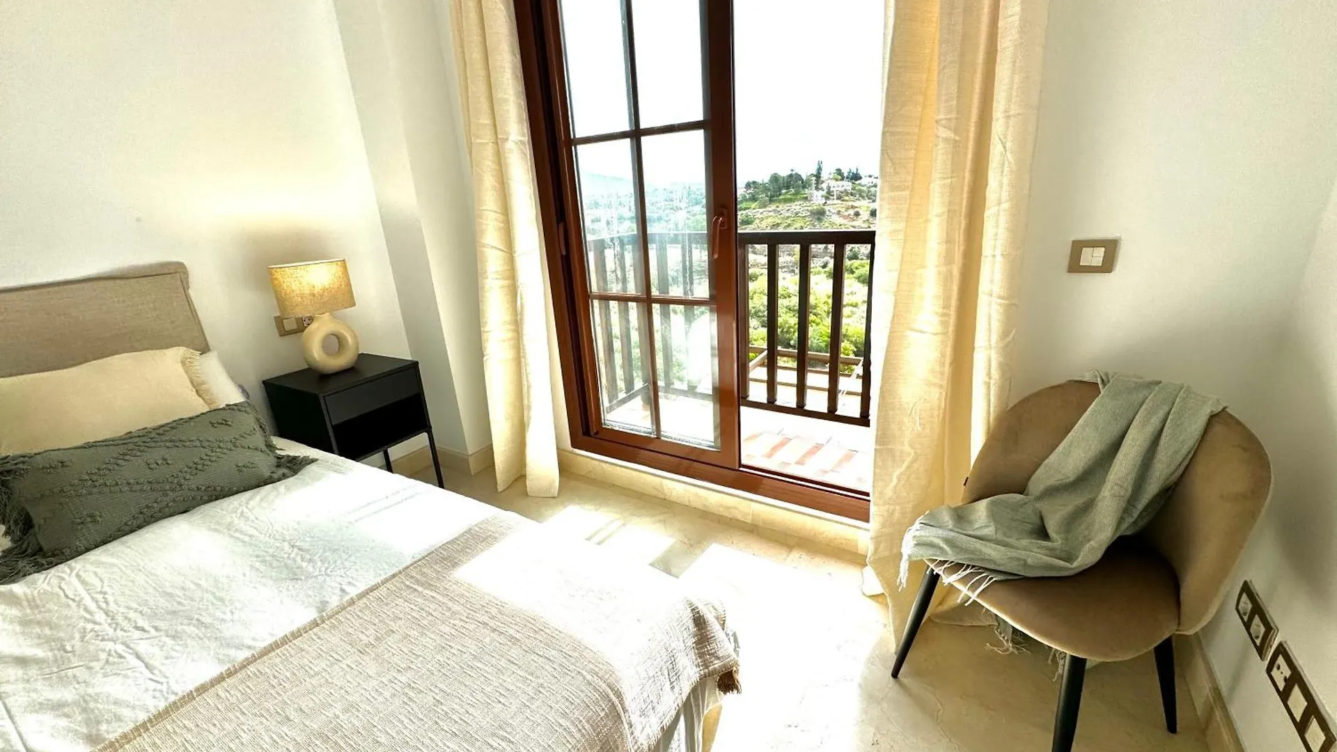 Apartment Piso De Lujo Totalmente Equipado A Estrenar Para 6 Estepona